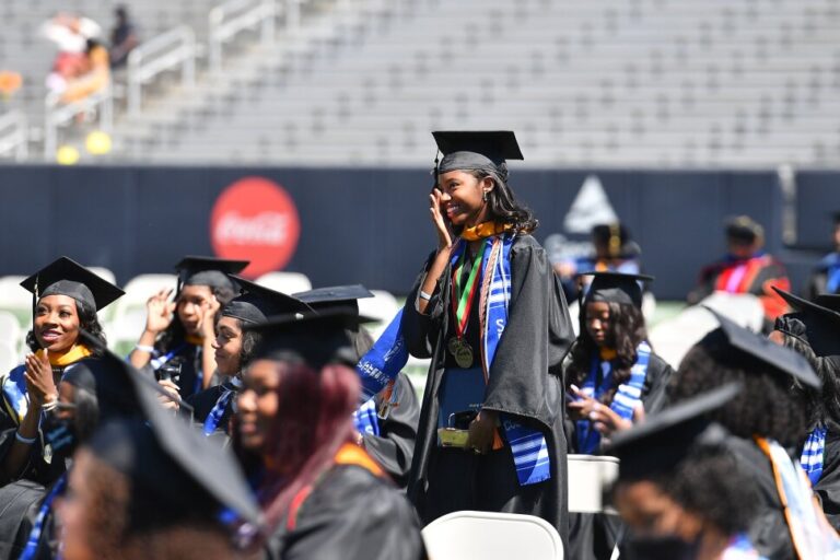 10 écoles historiquement noires avec les taux de diplomation les plus élevés en 4 ans
