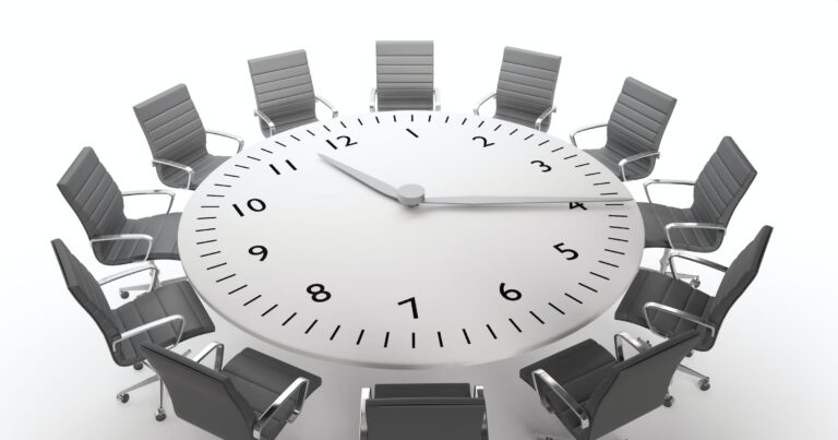 9 conseils pour des réunions efficaces (avec liste de contrôle gratuite)