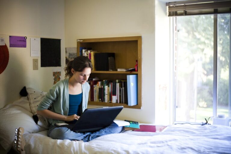 Vivre sur le campus : Guide du logement universitaire |  Meilleurs collèges