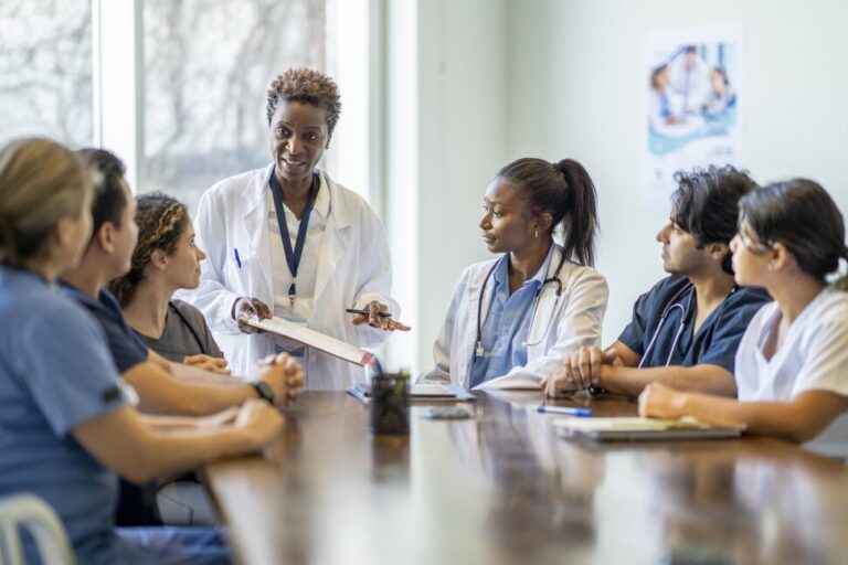 Êtes-vous trop vieux pour faire des études de médecine ?