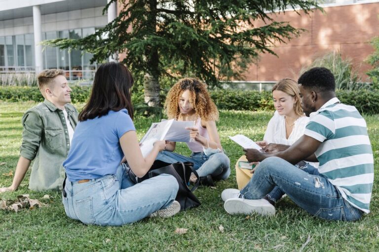 Interdictions DEI dans les collèges : ce que les étudiants doivent savoir |  Meilleurs collèges