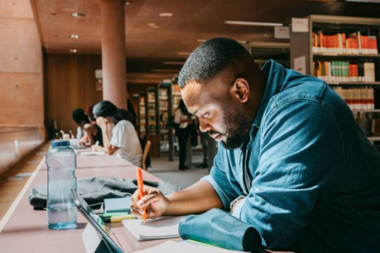 10 conseils de préparation aux tests pour votre prochain examen universitaire