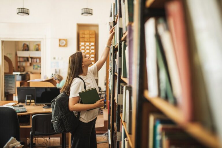 Choisir la meilleure spécialisation de premier cycle pour la faculté de droit