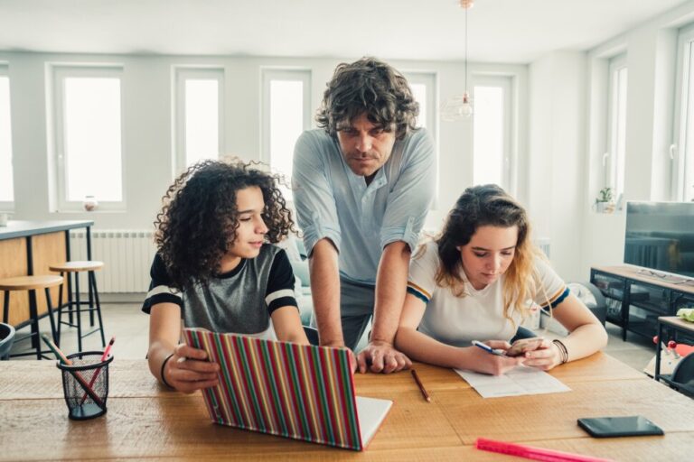 Changements FAFSA : qu&rsquo;est-ce que l&rsquo;indice d&rsquo;aide aux étudiants ?  |  Payer pour l&rsquo;université