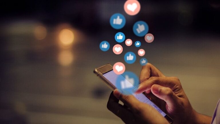 10 outils de marketing sur les réseaux sociaux : un guide ultime [2024]