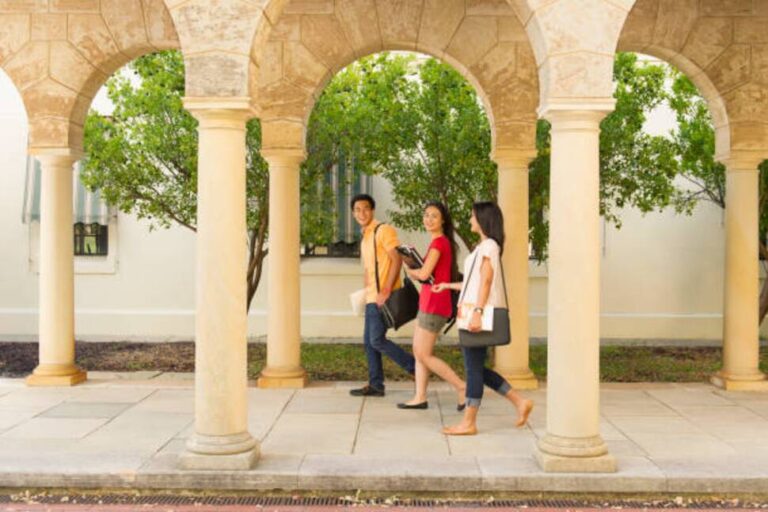 8 types de visites de campus universitaires |  Candidature au Collège