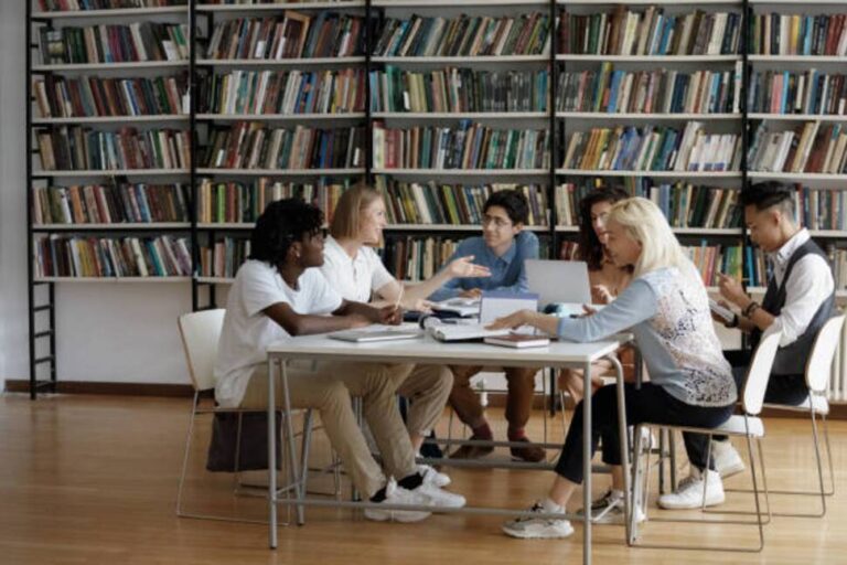Collèges et programmes spécialisés : ce qu'il faut savoir |  Candidature au Collège
