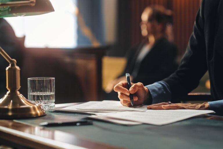 Comment trouver un programme solide en droit des droits de la personne