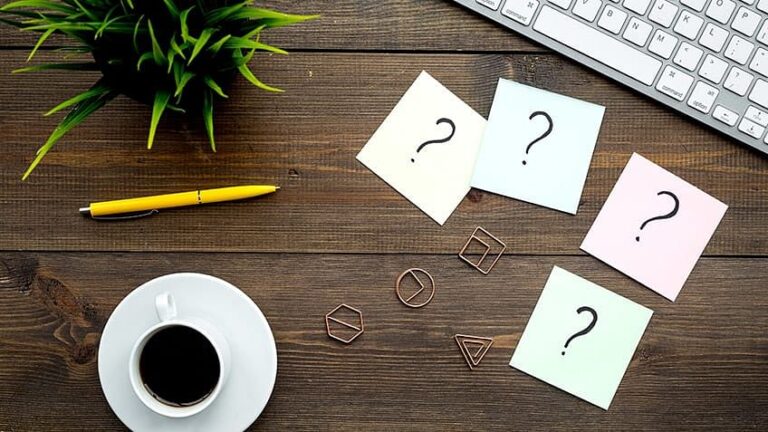 Que devrait contenir les pages FAQ du site Web