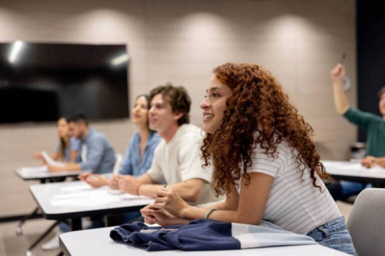 Comment obtenir des frais de scolarité dans l'État dans des collèges hors de l'État