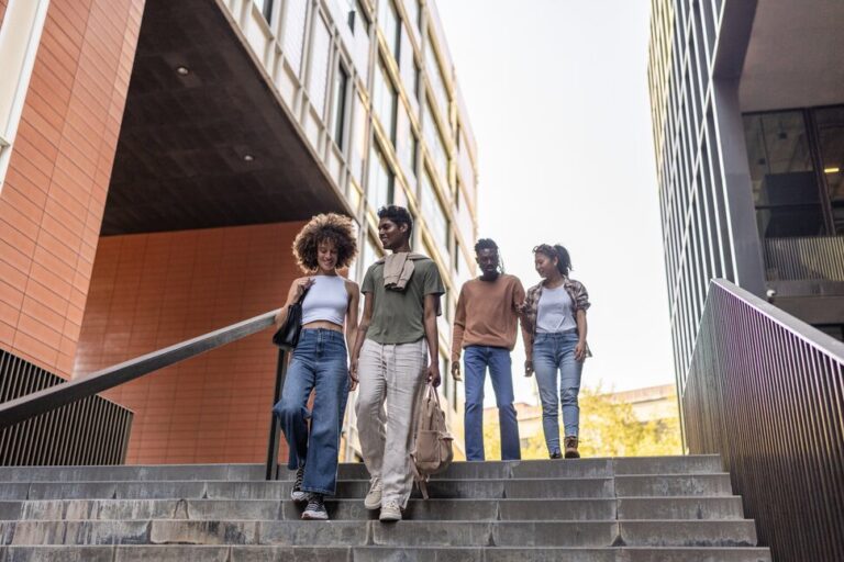 Visites universitaires d'été : qui rencontrer et quoi faire |  Meilleurs collèges