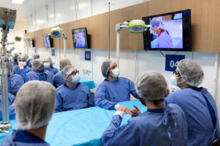 Devez-vous vous inscrire dans une nouvelle faculté de médecine ? | Candidature à une faculté de médecine