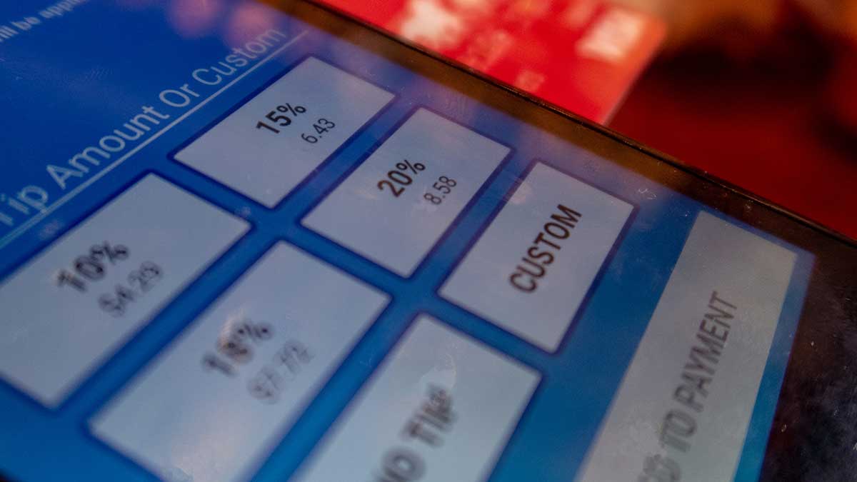 La loi sur l’attribution des pourboires entre en vigueur