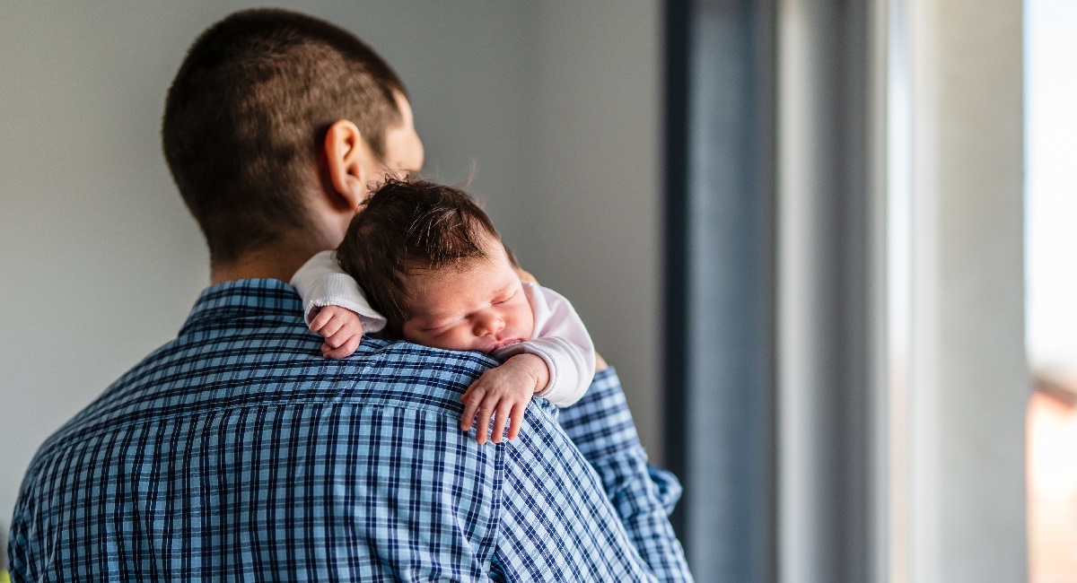 Seulement 45 % des meilleurs employeurs proposent un congé parental égal et entièrement payé