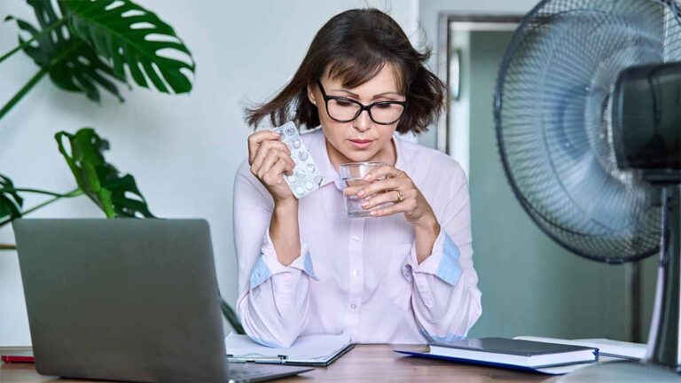 L’éducation et le soutien sont essentiels pour aider les femmes à surmonter la ménopause au travail