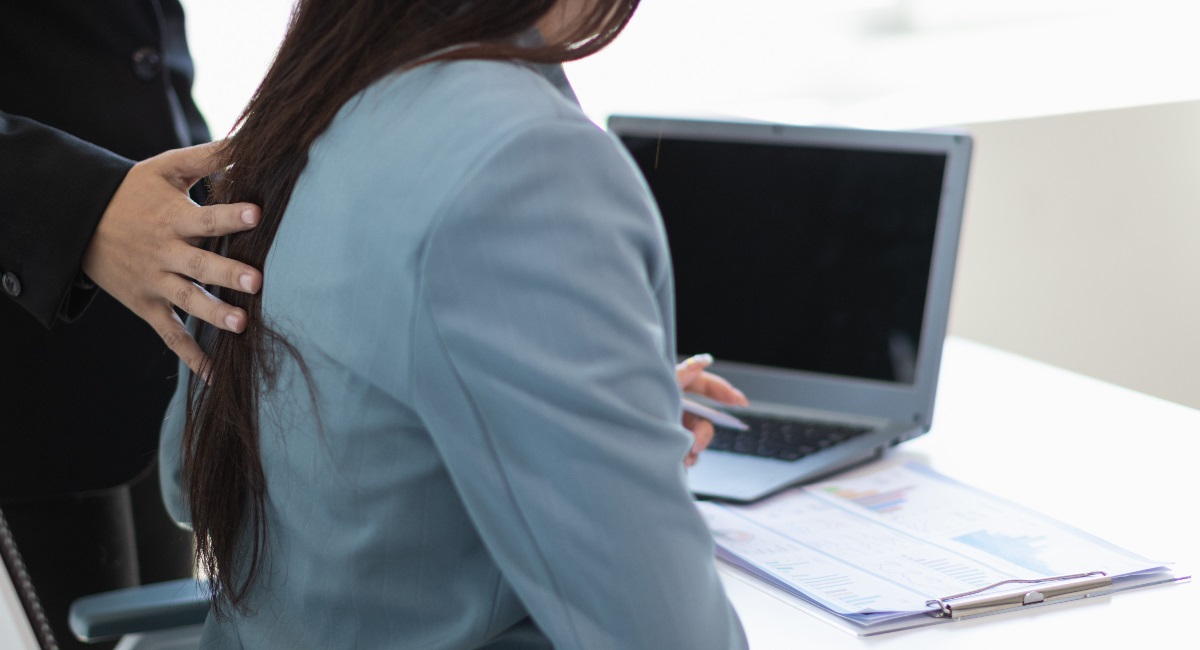 Les employeurs doivent publier des plans d’action contre le harcèlement sexuel, sinon ils risquent d’être humiliés.