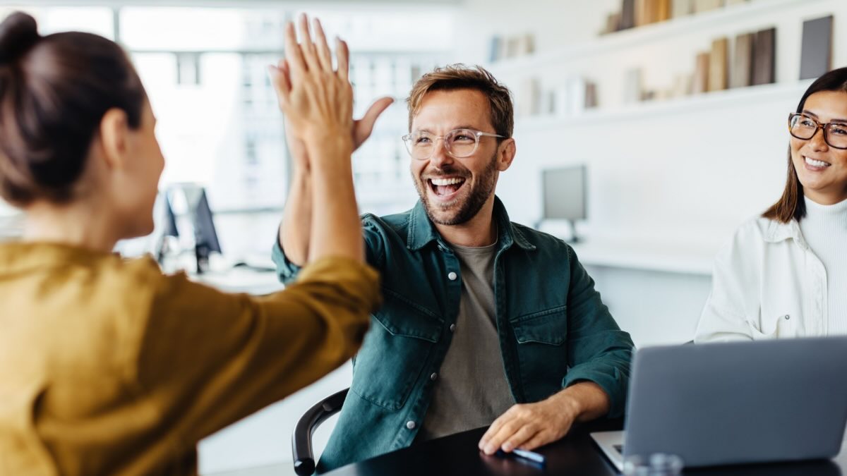 Les employeurs non hybrides manquent de talents diplômés
