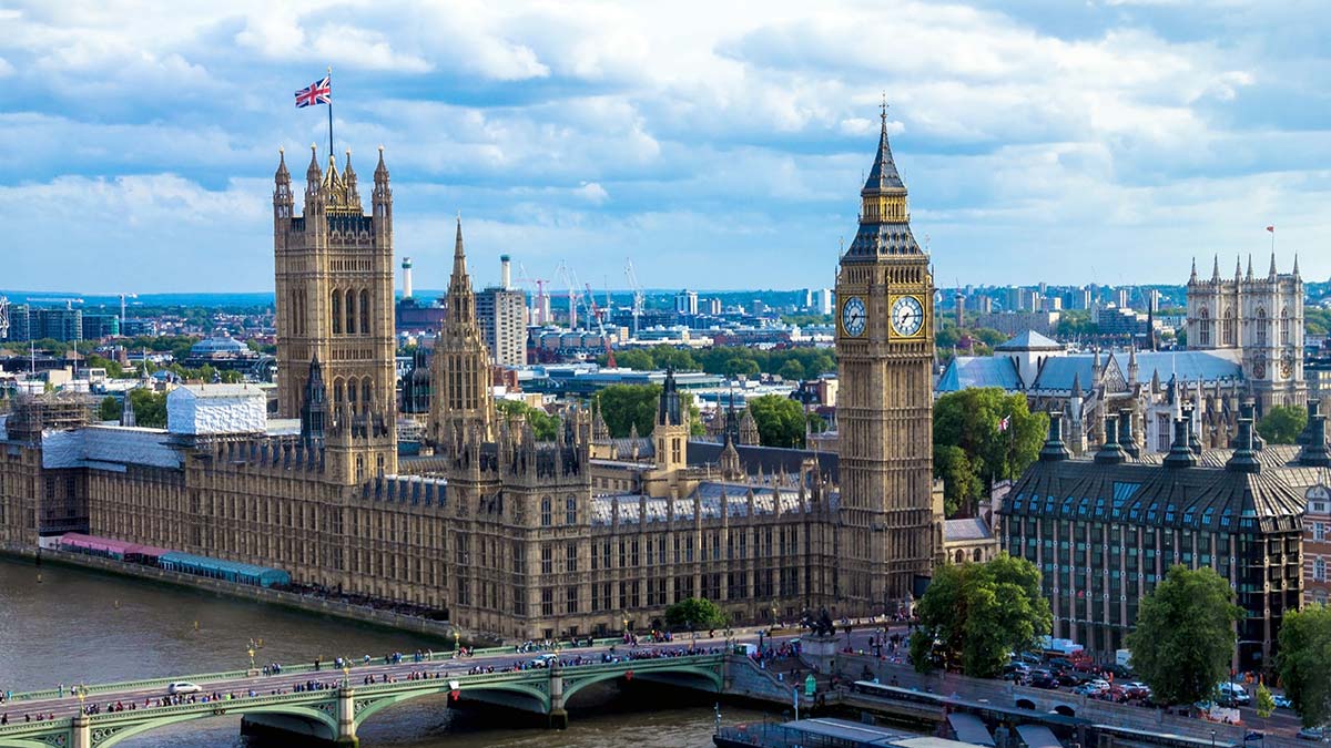 Les experts en emploi réagissent au budget de Rachel Reeves