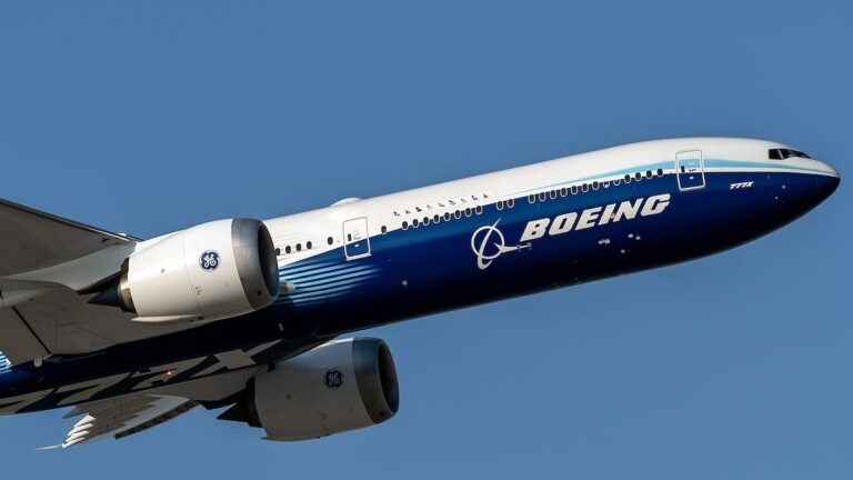 Les suppressions d'emplois chez Boeing mettent en péril des centaines d'emplois au Royaume-Uni
