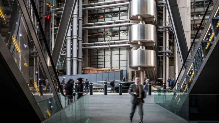 Lloyd's de Londres va aligner ses RH sur ses efforts visant à améliorer le comportement des employés