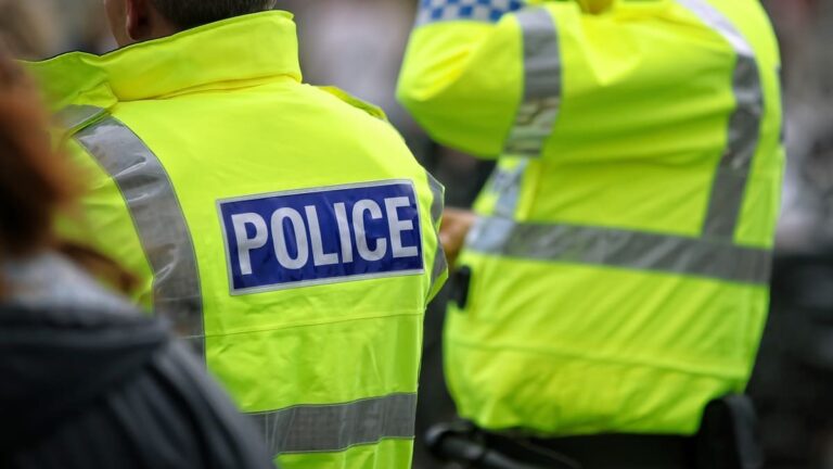 Un étudiant policier qui s'est suicidé a été laissé en attente d'un rendez-vous avec l'OH