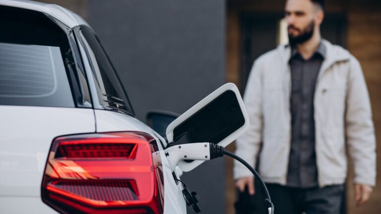 Les flottes de voitures électriques au Royaume-Uni sont confrontées à une incertitude tarifaire