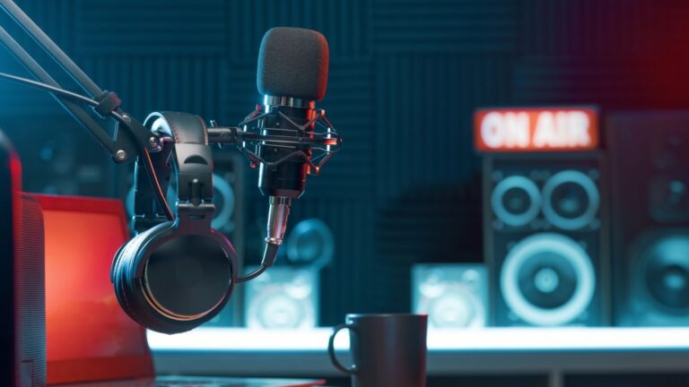 Un présentateur de radio « remplacé à cause de son accent » perd ses prétentions raciales