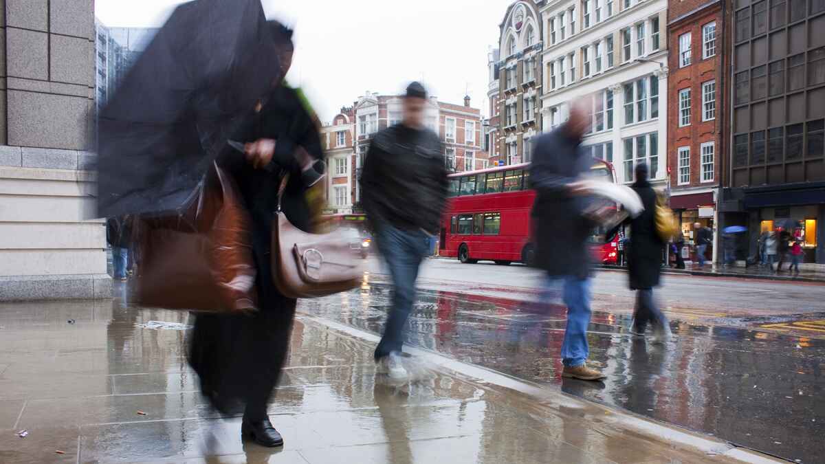 Le recrutement reste sain malgré la baisse des offres d'emploi, selon le REC