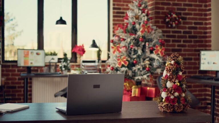 Les fêtes de Noël au bureau se multiplient à Londres