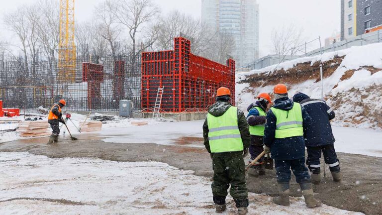 Santé des bâtiments : Améliorer la sécurité des travailleurs sur les chantiers de construction hivernaux