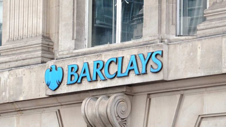 Barclays resserre le travail des règles d'accueil