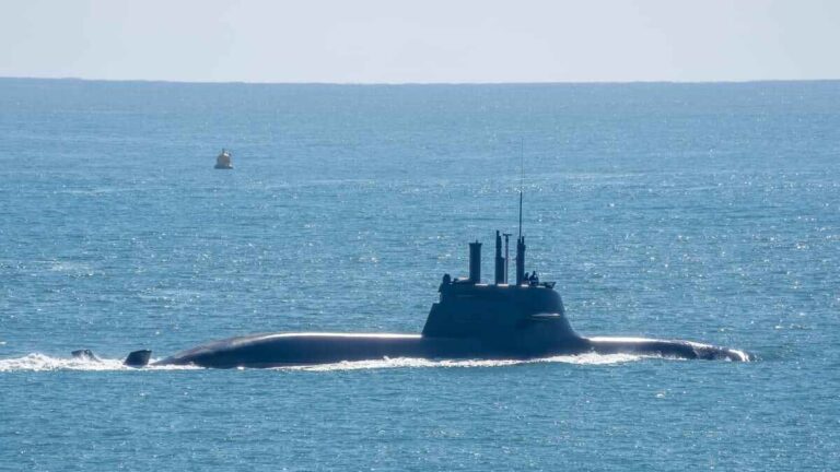 L'emploi augmente chez Rolls-Royce alors que le ministère de la Défense signe un accord sur les sous-marins