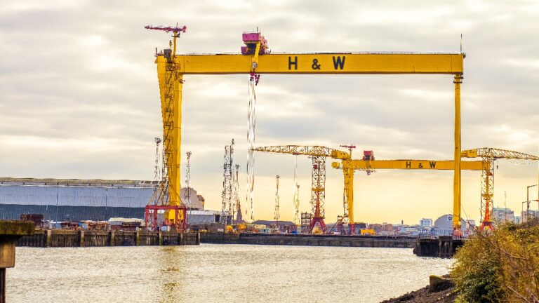 Plus de 1 000 emplois économisés dans Harland & amp; Rachat wolff