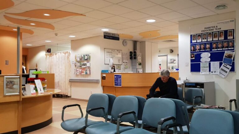 S'attaquer à la crise de la main-d'œuvre pour réduire les listes d'attente, affirment les syndicats