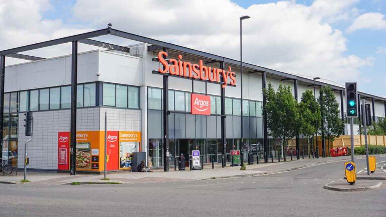 Sainsbury's va augmenter son taux de rémunération horaire