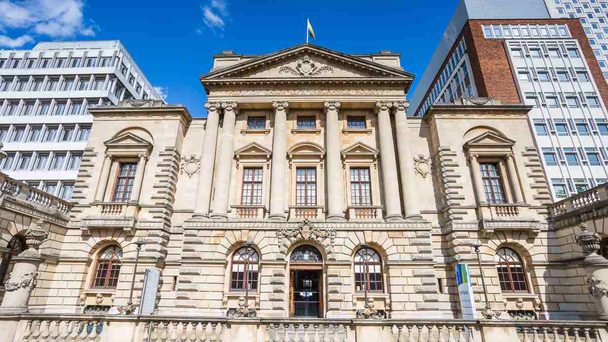 Aviva Apprenticeships: «Lorsque vous investissez dans des gens, ils restent»