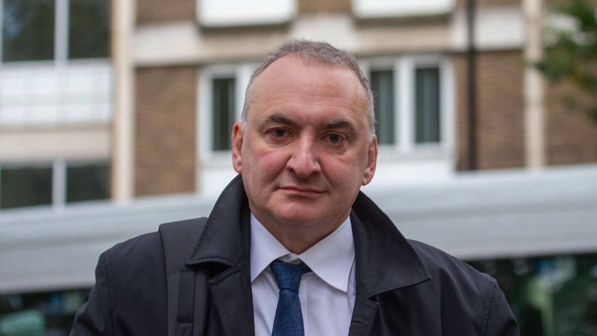 Boss de la fonction publique: trois jours au pouvoir sont «à peu près corrects»