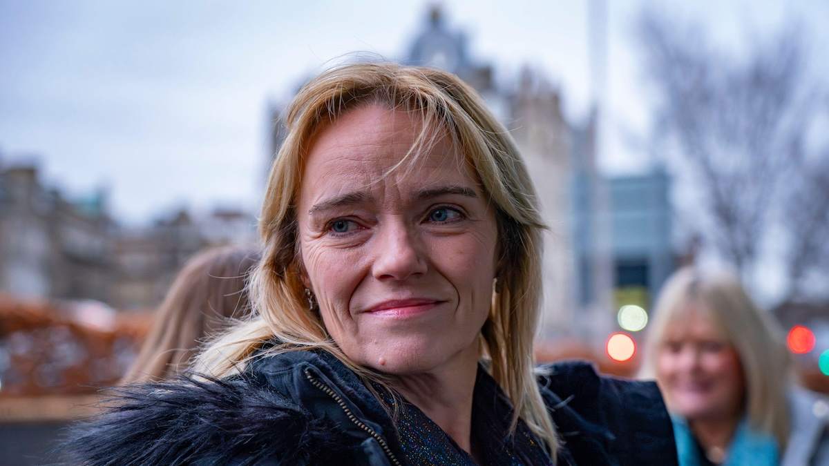 L'infirmière au centre du Tribunal Trans Face à une audience de conduite