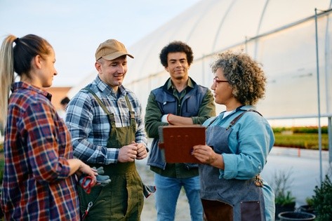 Vous voulez être un gestionnaire à but non lucratif réussi? Maîtriser ces 3 relations clés en premier