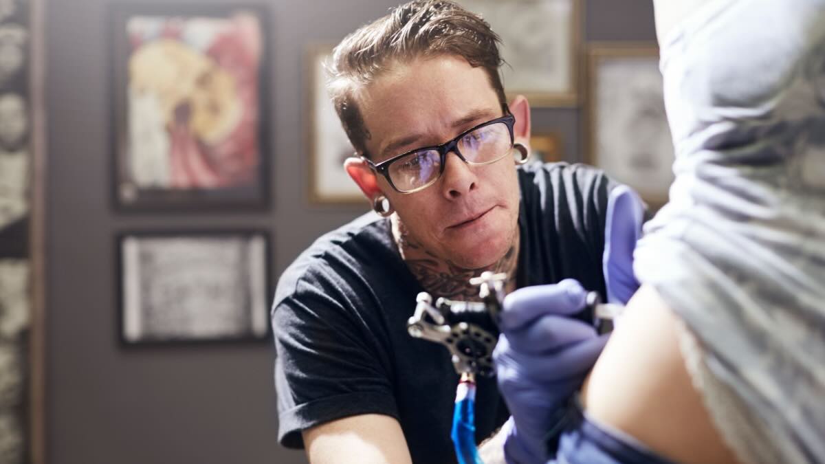 La police L'Écosse se détourne des tatouages ​​insipides