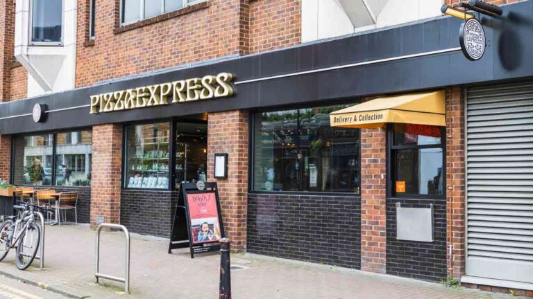 Capita et PizzaExpress nommés pour les sous-payements du salaire minimum