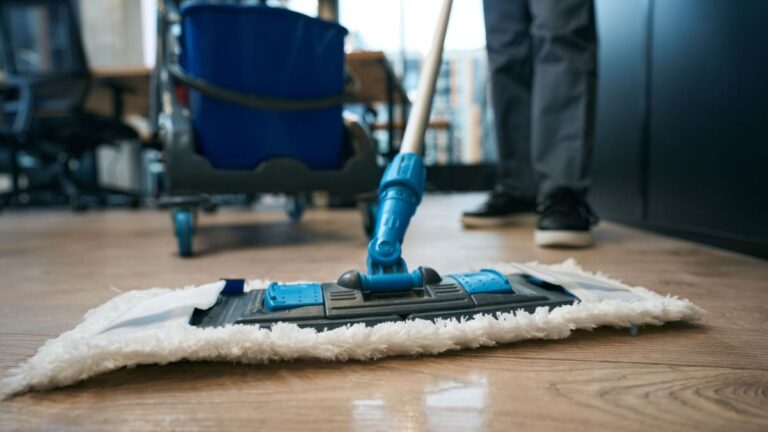 Contrat Cleaner perd Eat Race Discrimination Appel