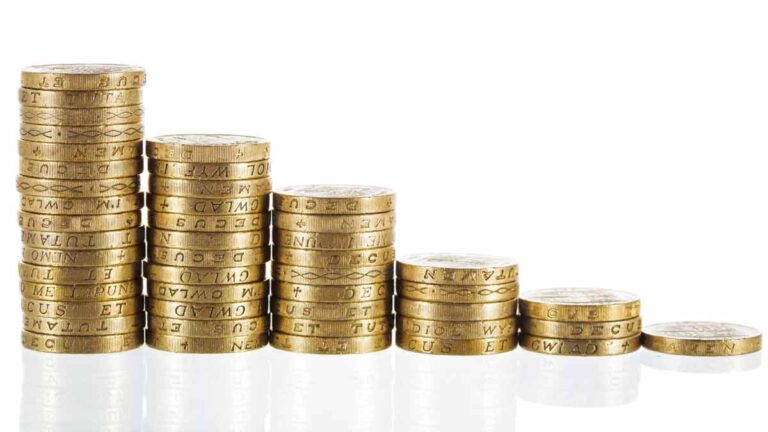 Les récompenses payantes en termes réels pourraient tomber en «  période prolongée ''