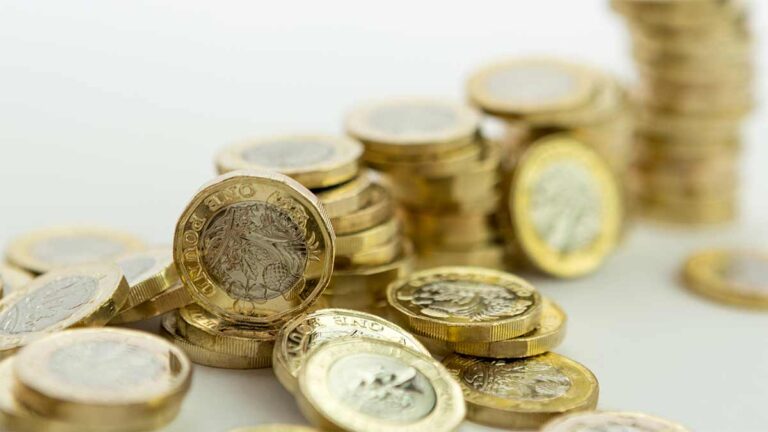 Les travailleurs du secteur public gagnent des augmentations de salaire pouvant atteindre 4,5%