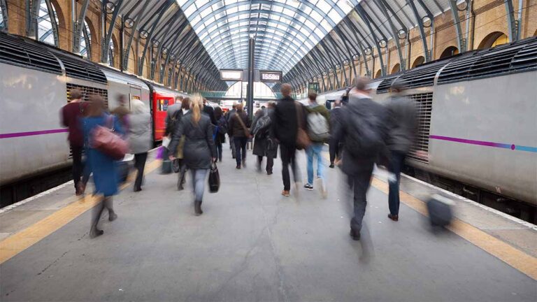 ONS: croissance du salaire plus lent mais augmentation du chômage