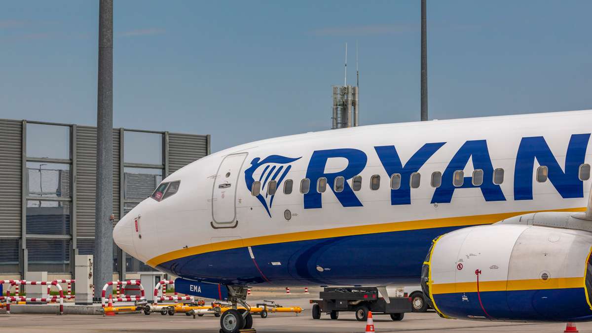 Ryanair exige que les agents de bord ne remboursent pas les salaires