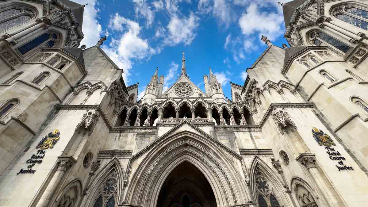 La Cour rejette la contestation juridique de la liberté contre la consultation de l'EHRC