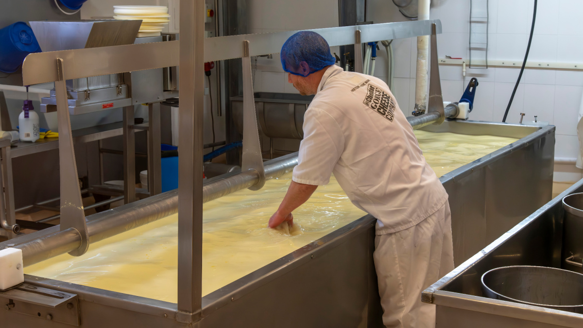Le secteur des aliments a averti qu'il était confronté à une main-d'œuvre `` bombe à retardement ''