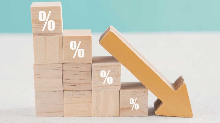 L'embauche frappe un mur à mesure que les coûts d'emploi augmentent