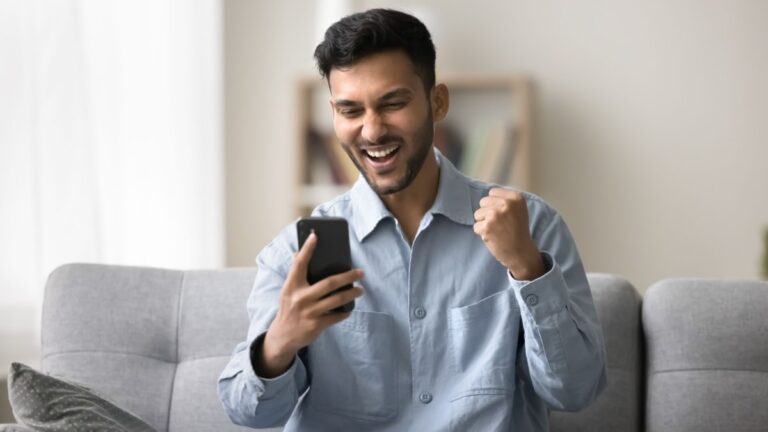 Le biais de bonus de genre élargit l'écart de rémunération, dit Brightmine
